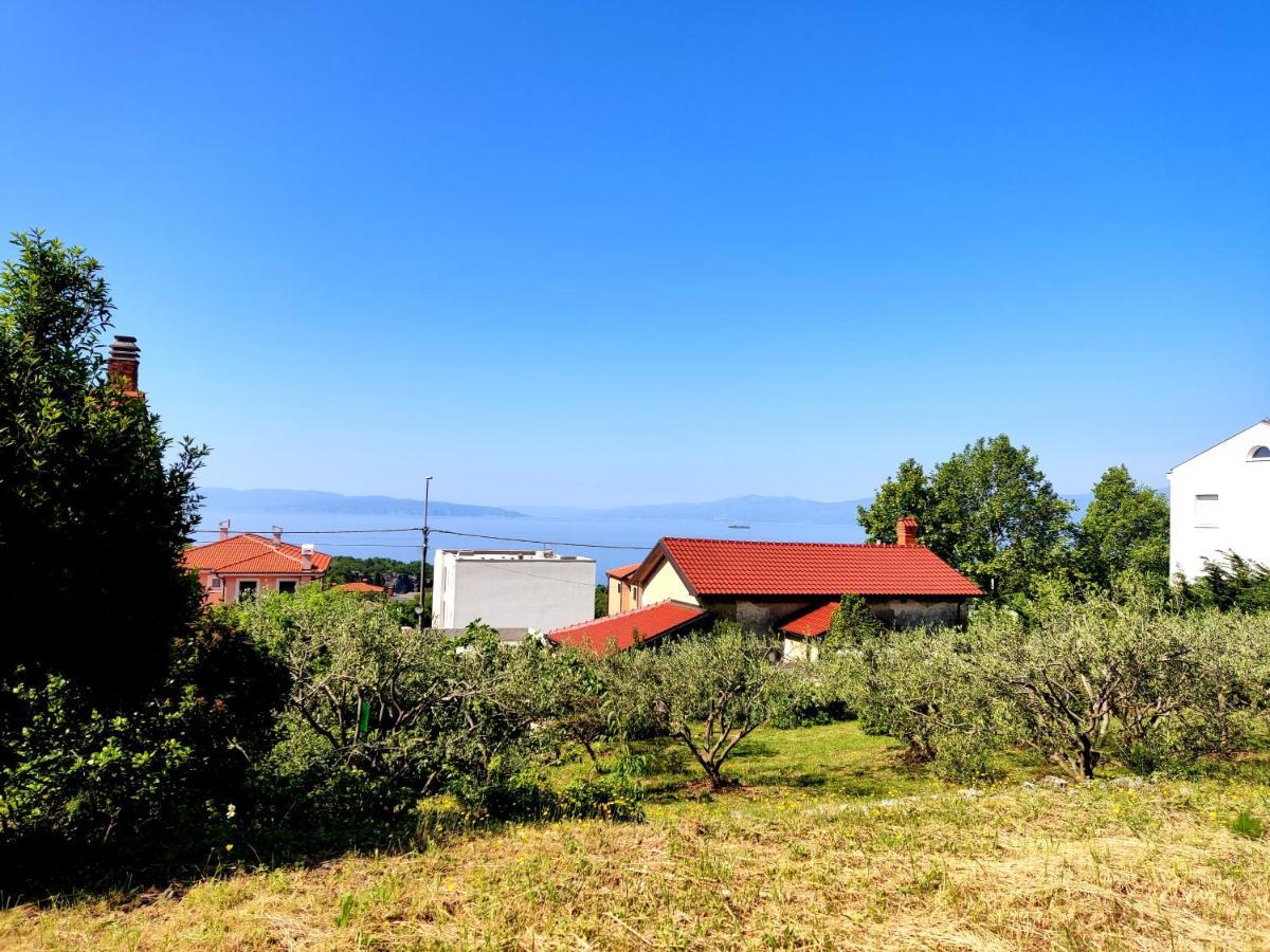 Apartman Pelcic,With Wifi And Free Parking Kostrena Buitenkant foto