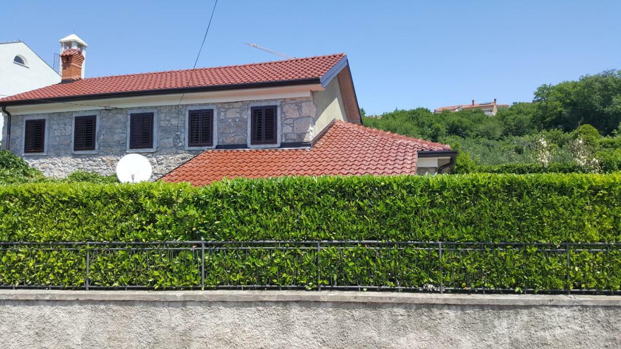 Apartman Pelcic,With Wifi And Free Parking Kostrena Buitenkant foto